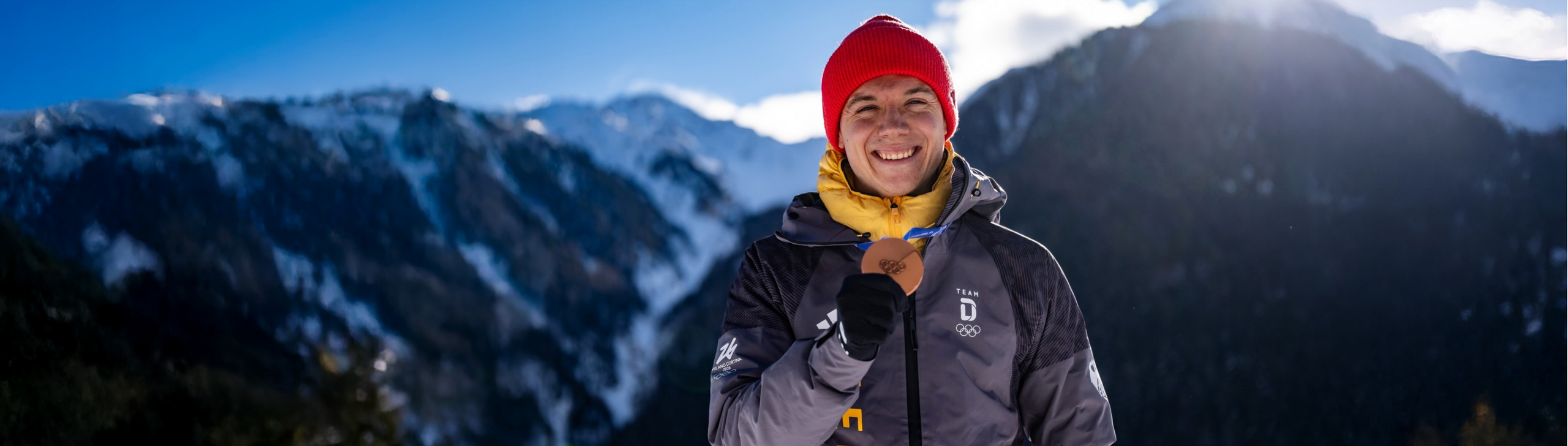 Justus Strelow mit seiner Olympiamedaille.